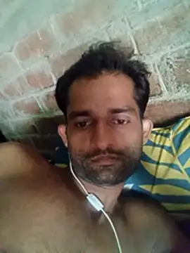 Snapshot of indianpink_hub chatting on July 7, 10:41 am indianpink hub online show from July 7, 10:41 am