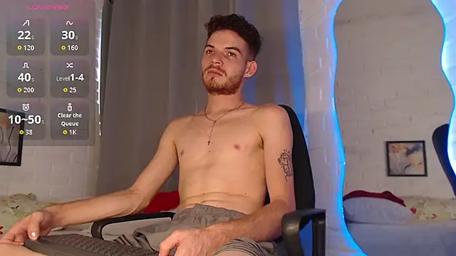 MATEO HUNTER online show from April 15, 9:37 pm