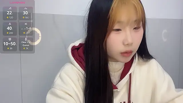 Snapshot of Destin7799 chatting on December 22, 4:20 am Destin7799 online show from December 22, 4:20 am