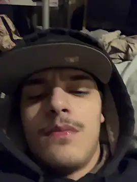 Snapshot of CarmeloA chatting on October 16, 9:32 am CarmeloA online show from October 16, 9:32 am