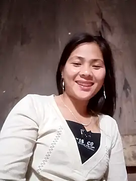 Lyssa-a online show from April 1, 3:09 pm