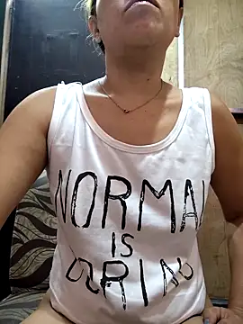 Snapshot of CockBiter83 chatting on October 14, 11:05 pm CockBiter83 online show from October 14, 11:05 pm