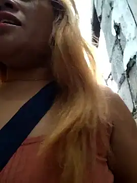 Snapshot of CockBiter83 chatting on October 31, 11:28 pm CockBiter83 online show from October 31, 11:28 pm