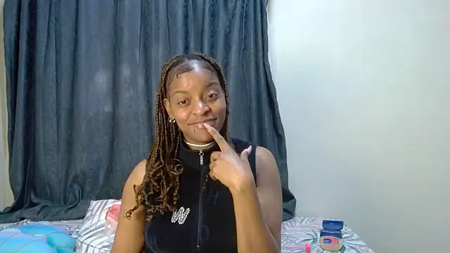 fifiqueen25 online show from April 5, 6:54 am