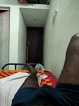 Vickyins480000 online show from April 14, 7:31 pm