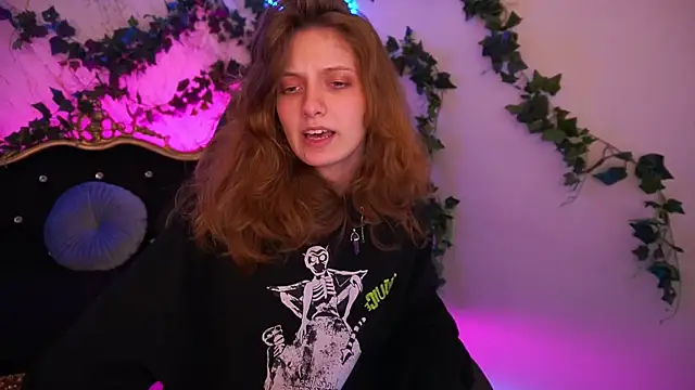 Snapshot of CuteeFoxy chatting on November 4, 2:38 pm CuteeFoxy online show from November 4, 2:38 pm