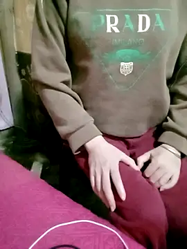 Snapshot of Zulylady chatting on November 7, 2:44 am Zulylady online show from November 7, 2:44 am