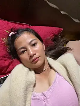 Snapshot of Miss-World00 chatting on November 17, 9:42 pm Miss-World00 online show from November 17, 9:42 pm