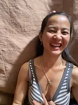 Snapshot of Miss-World00 chatting on November 21, 5:17 am Miss-World00 online show from November 21, 5:17 am