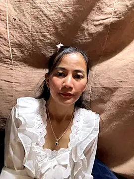 Snapshot of Miss-World00 chatting on November 28, 1:30 am Miss-World00 online show from November 28, 1:30 am