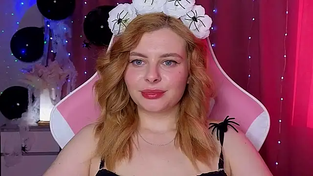 Snapshot of newday-off chatting on October 18, 4:04 am newday-off online show from October 18, 4:04 am