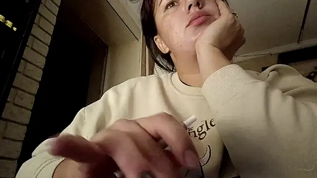 Snapshot of GwendolynFoster chatting on October 23, 4:28 pm GwendolynFoster online show from October 23, 4:28 pm