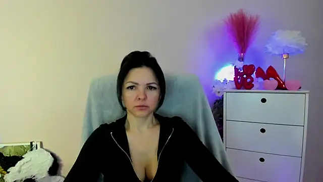 Mollybloom40 online show from March 25, 7:36 am