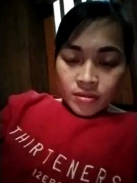 Snapshot of Hani-i chatting on December 14, 9:25 am Hani-i online show from December 14, 9:25 am