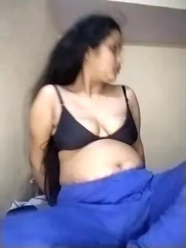 strip queennn online show from January 9, 6:21 pm