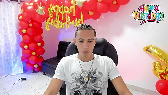 Hayden Boy  online show from November 13, 8:52 pm