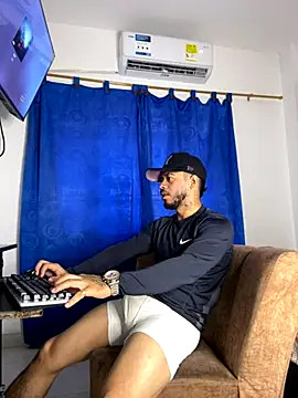 Kylian Alessandro online show from November 21, 3:11 pm