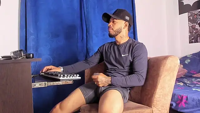 Kylian Alessandro online show from January 14, 11:49 am