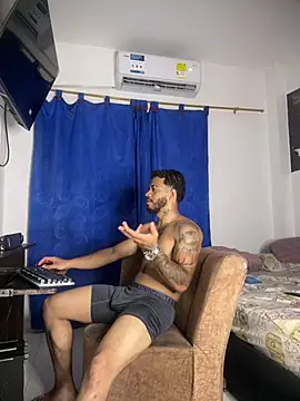 Kylian Alessandro online show from March 3, 3:12 am