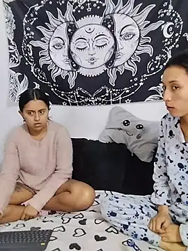 abby n emily online show from June 3, 1:25 pm