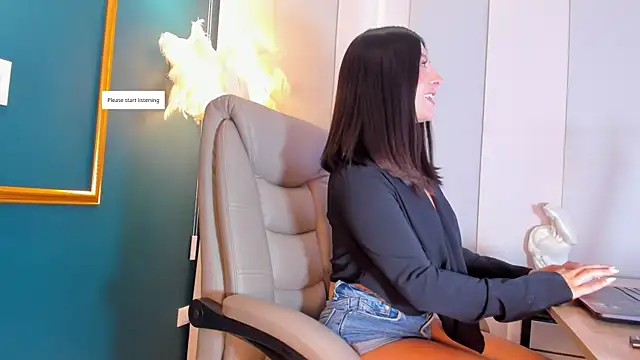 Rashel Frost  online show from April 13, 8:25 pm