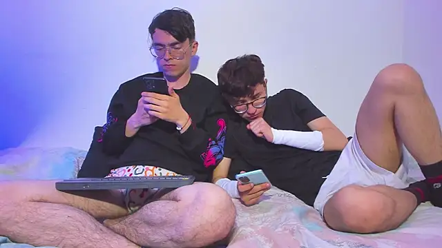 Snapshot of dani_angel_dark chatting on November 5, 1:38 am dani angel dark online show from November 5, 1:38 am