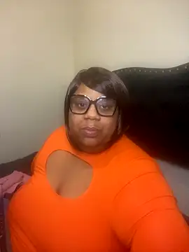 Snapshot of BarbieLiion chatting on October 23, 6:13 am BarbieLiion online show from October 23, 6:13 am