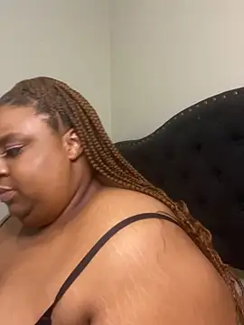 Snapshot of BarbieLiion chatting on December 21, 3:02 am BarbieLiion online show from December 21, 3:02 am