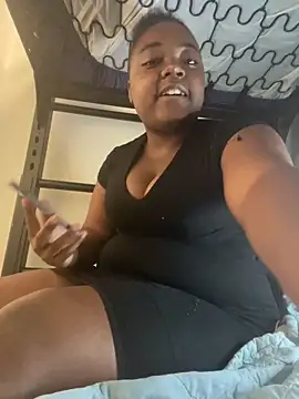 Snapshot of Desireexoxo chatting on October 16, 4:52 pm Desireexoxo online show from October 16, 4:52 pm