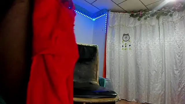 Amberbrown18 online show from July 11, 4:26 am