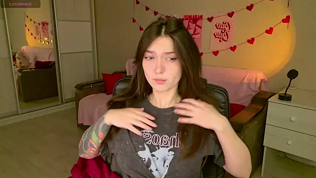 BellaSink online show from November 29, 5:32 am