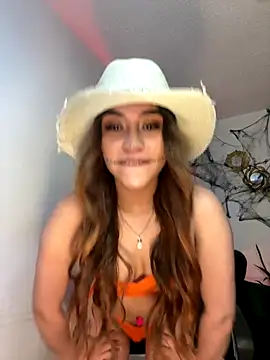 Snapshot of Aliss_rose chatting on October 16, 3:57 pm Aliss rose online show from October 16, 3:57 pm