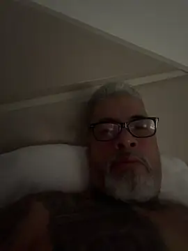 roygomez online show from December 17, 4:29 am