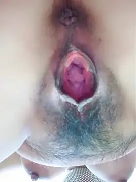 Snapshot of piug321 chatting on February 9, 8:29 am piug321 online show from February 9, 8:29 am