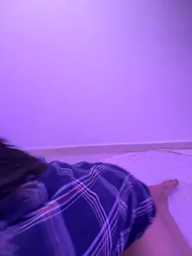 Snapshot of Lucianacuoper chatting on October 30, 8:20 pm Lucianacuoper online show from October 30, 8:20 pm