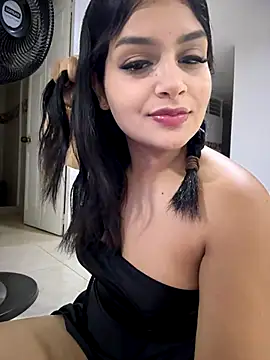 Snapshot of Lucianacuoper chatting on November 20, 5:40 am Lucianacuoper online show from November 20, 5:40 am