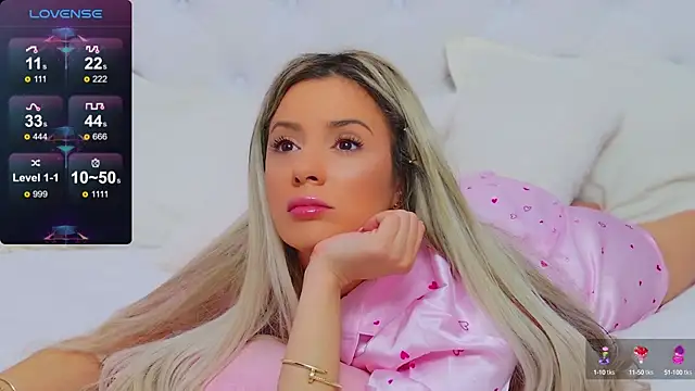 Snapshot of AriannaSins chatting on February 12, 4:33 pm AriannaSins online show from February 12, 4:33 pm