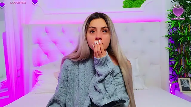 AriannaSins online show from January 16, 1:15 pm