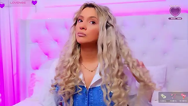 AriannaSins online show from March 25, 1:17 pm