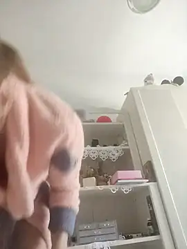 SandyCassie online show from November 1, 9:55 am