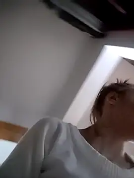 SandyCassie online show from February 2, 9:41 am