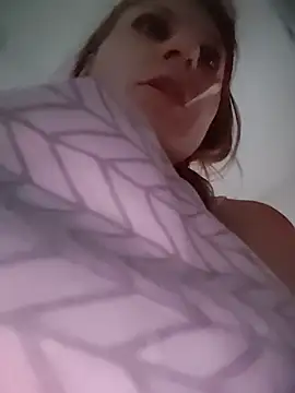 SandyCassie online show from July 8, 5:01 am