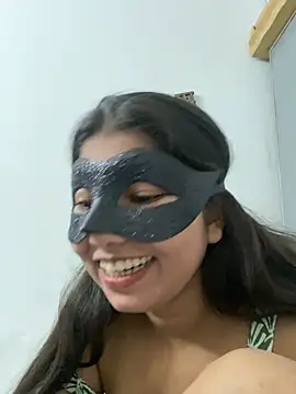 darkdoll007 online show from April 12, 4:23 pm