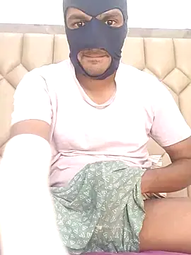 Mysterious Prince online show from December 3, 5:55 pm