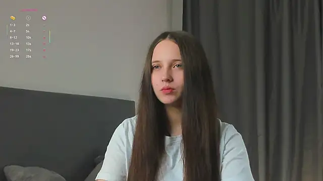 NadiaGnegy online show from October 24, 1:07 pm