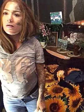 Snapshot of octaviatheillestt chatting on November 13, 8:02 am octaviatheillestt online show from November 13, 8:02 am