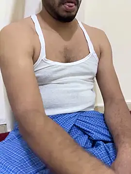 Handsome8677 online show from April 12, 9:53 pm