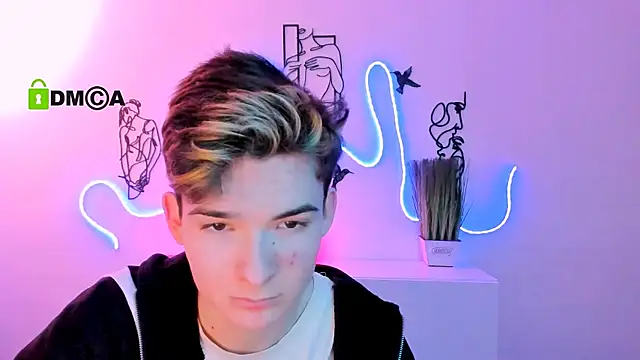 Snapshot of jordi_ser chatting on December 22, 7:44 pm jordi ser online show from December 22, 7:44 pm