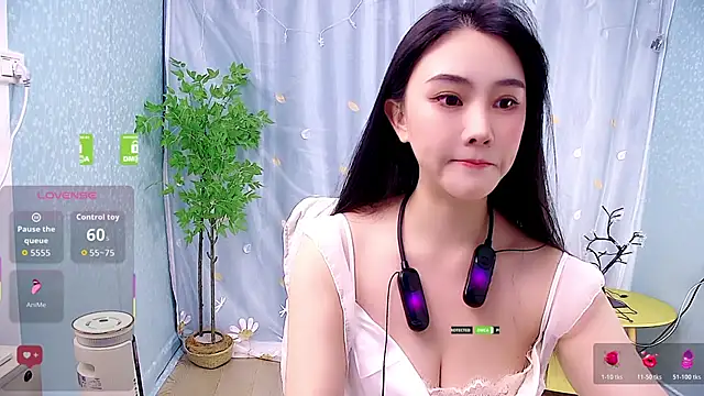Snapshot of anqi6376 chatting on November 20, 1:55 pm anqi6376 online show from November 20, 1:55 pm