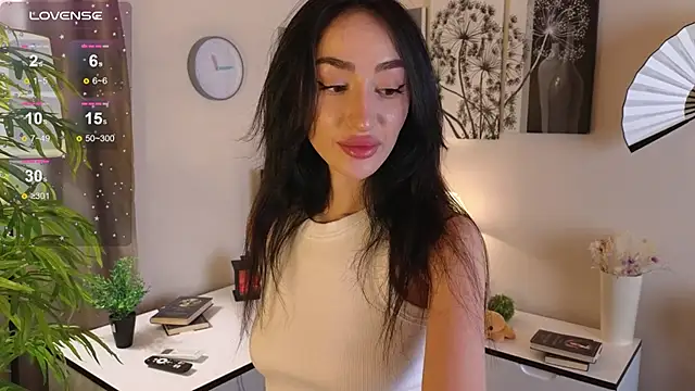 Snapshot of Marie_Long chatting on January 11, 6:35 pm Marie Long online show from January 11, 6:35 pm